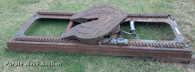 image for item OF9519 Holland  fifth wheel plate