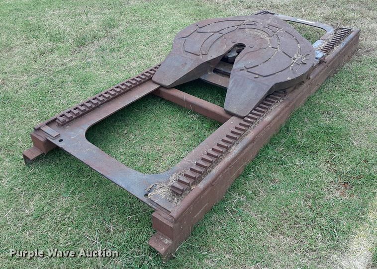 image for item OF9519 Holland  fifth wheel plate