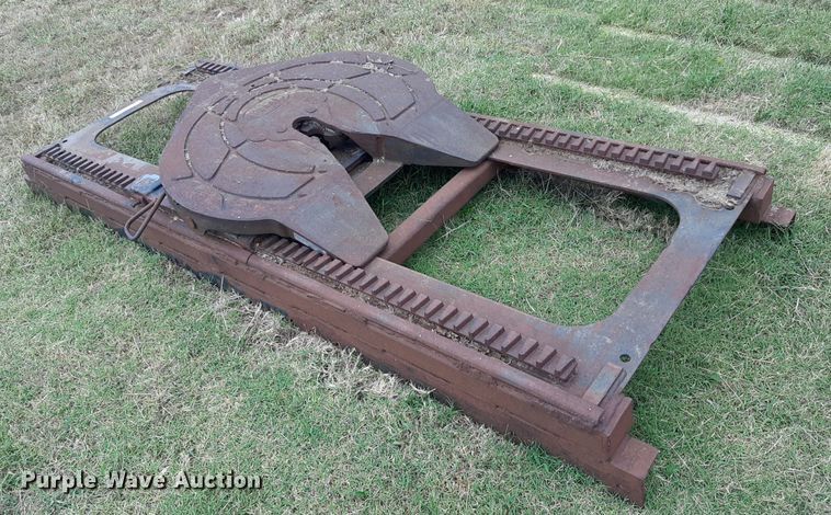 image for item OF9519 Holland  fifth wheel plate