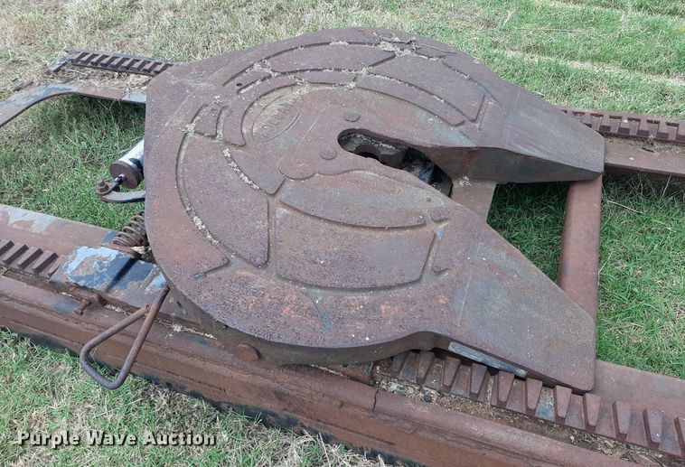 image for item OF9519 Holland  fifth wheel plate