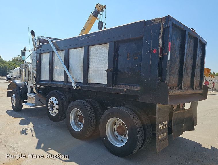 image for item OG9475 1996 Peterbilt 378  dump truck