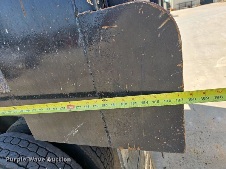 image for item OG9475 1996 Peterbilt 378  dump truck