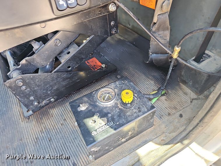 image for item OG9475 1996 Peterbilt 378  dump truck