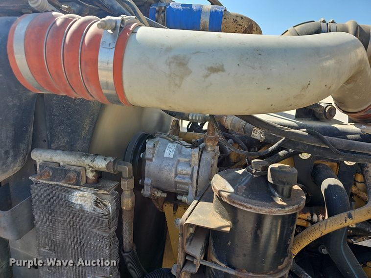 image for item OG9475 1996 Peterbilt 378  dump truck