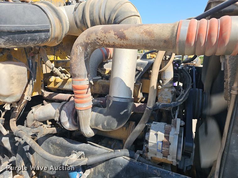 image for item OG9475 1996 Peterbilt 378  dump truck