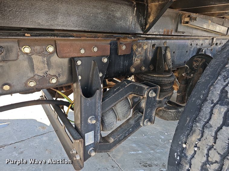 image for item OG9475 1996 Peterbilt 378  dump truck