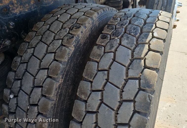 image for item OG9475 1996 Peterbilt 378  dump truck