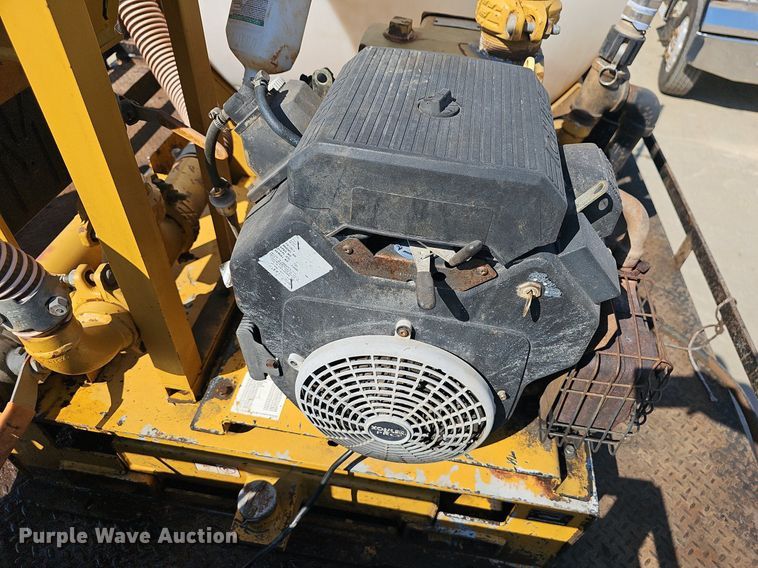 image for item OG9476 1992 International 9400  fluid mix truck