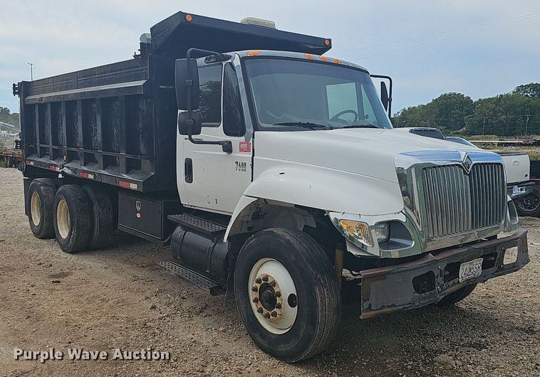 image for item OG9489 2005 International 7400  dump truck