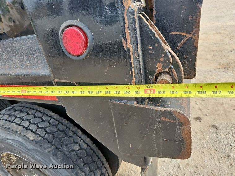 image for item OG9489 2005 International 7400  dump truck