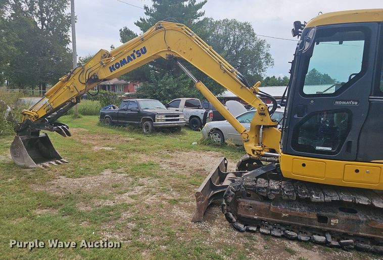 image for item OG9490 2017 Komatsu PC88MR-10  mini excavator