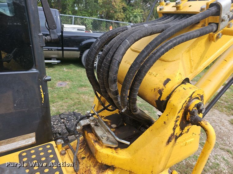 image for item OG9490 2017 Komatsu PC88MR-10  mini excavator