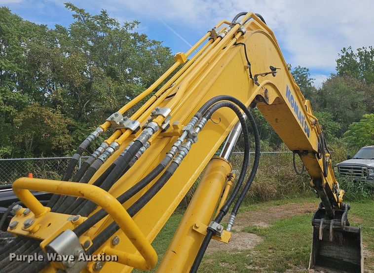 image for item OG9490 2017 Komatsu PC88MR-10  mini excavator
