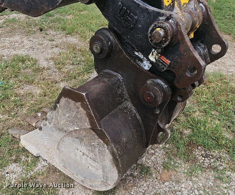 image for item OG9490 2017 Komatsu PC88MR-10  mini excavator