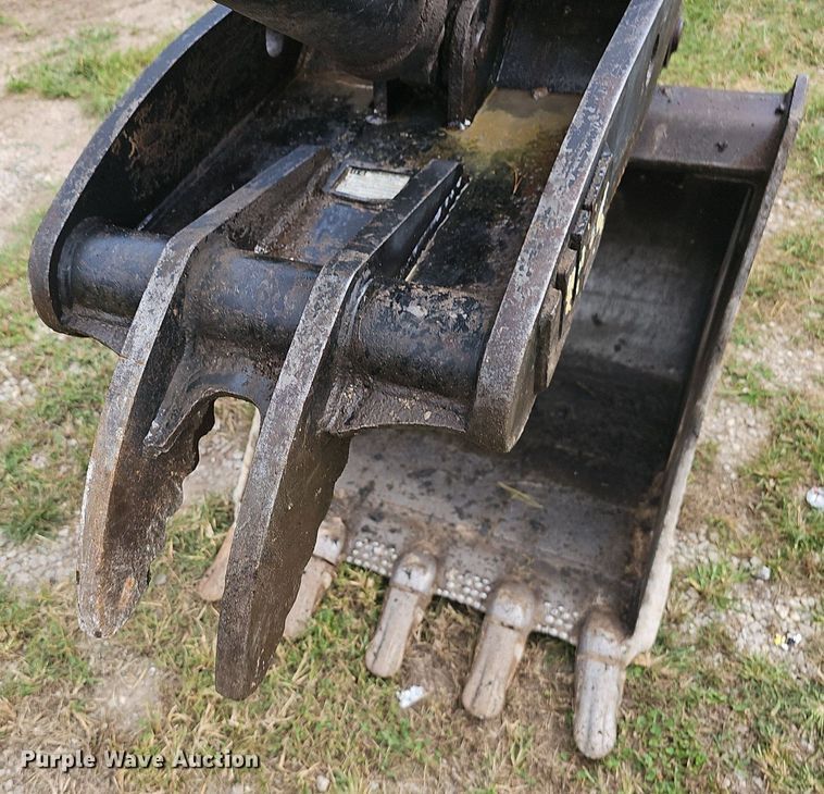 image for item OG9490 2017 Komatsu PC88MR-10  mini excavator