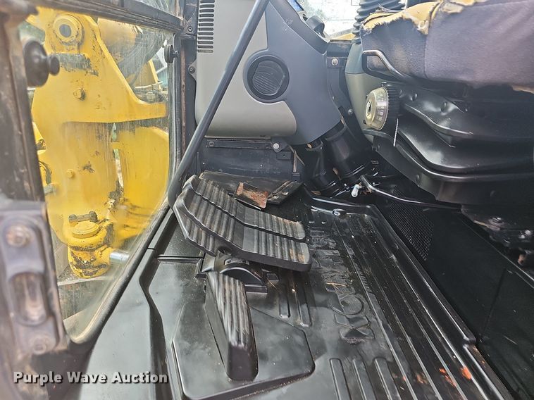 image for item OG9490 2017 Komatsu PC88MR-10  mini excavator