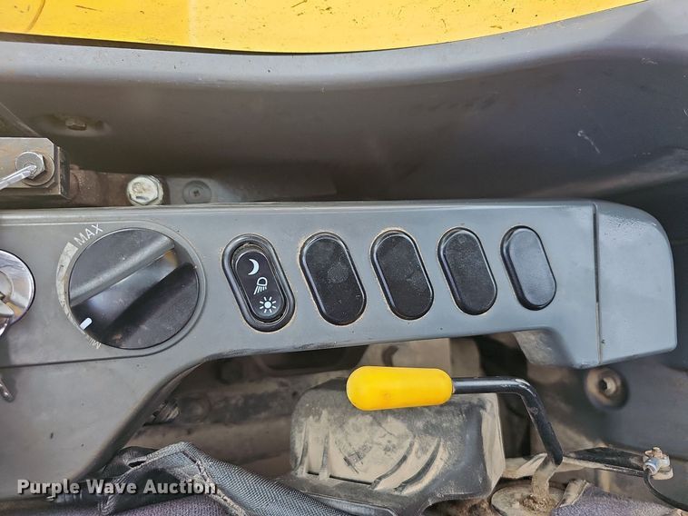 image for item OG9490 2017 Komatsu PC88MR-10  mini excavator