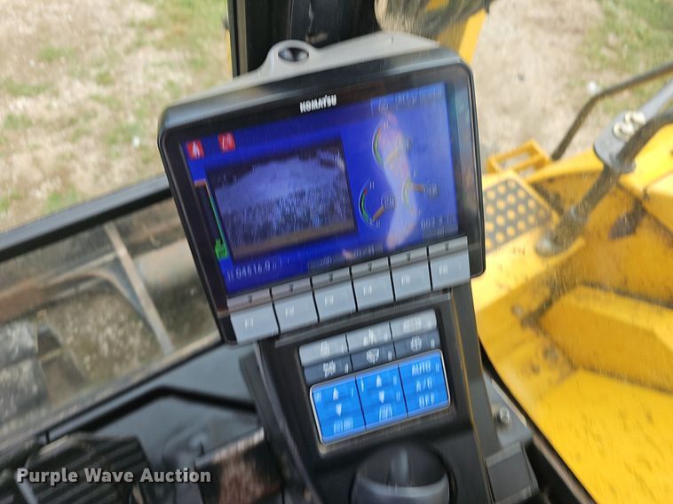 image for item OG9490 2017 Komatsu PC88MR-10  mini excavator