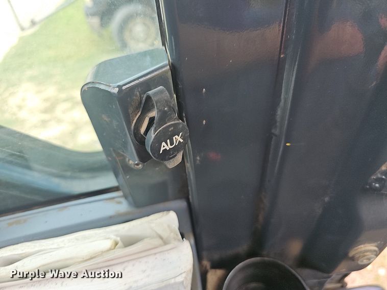 image for item OG9490 2017 Komatsu PC88MR-10  mini excavator