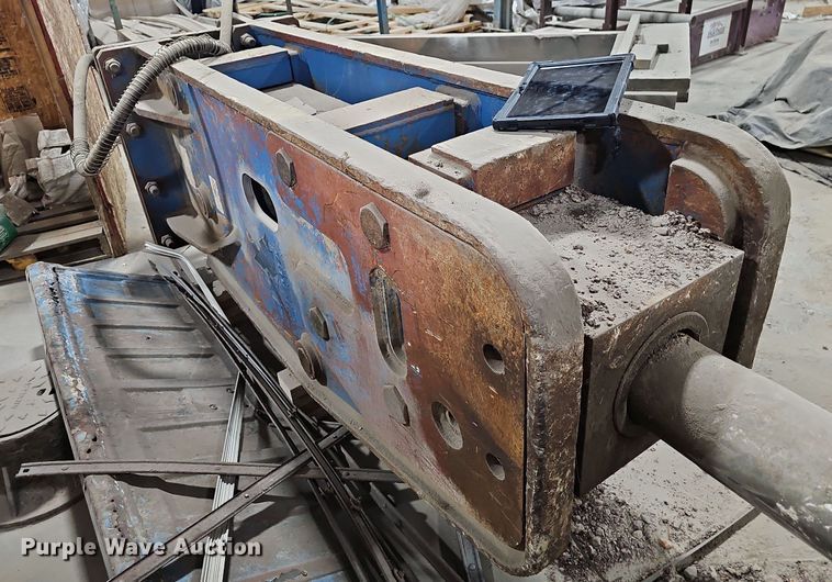 image for item OG9502 Okada OKB319  hydraulic breaker