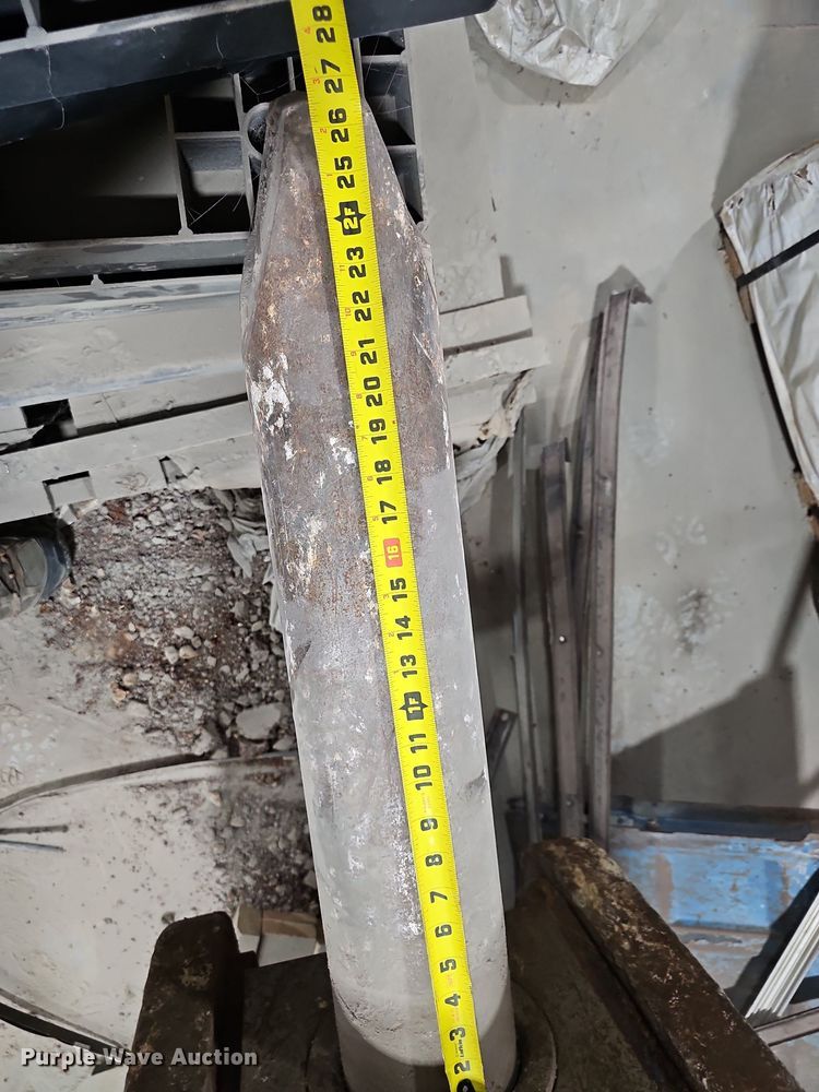 image for item OG9502 Okada OKB319  hydraulic breaker