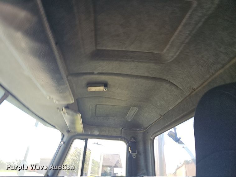 image for item OG9515 1993 Mack CH613  semi truck