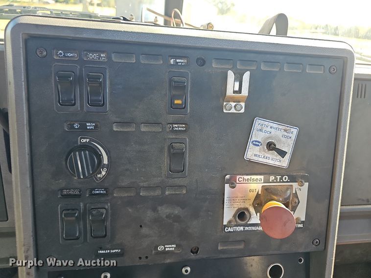 image for item OG9515 1993 Mack CH613  semi truck