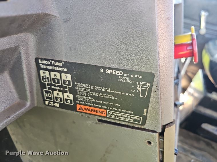 image for item OG9515 1993 Mack CH613  semi truck