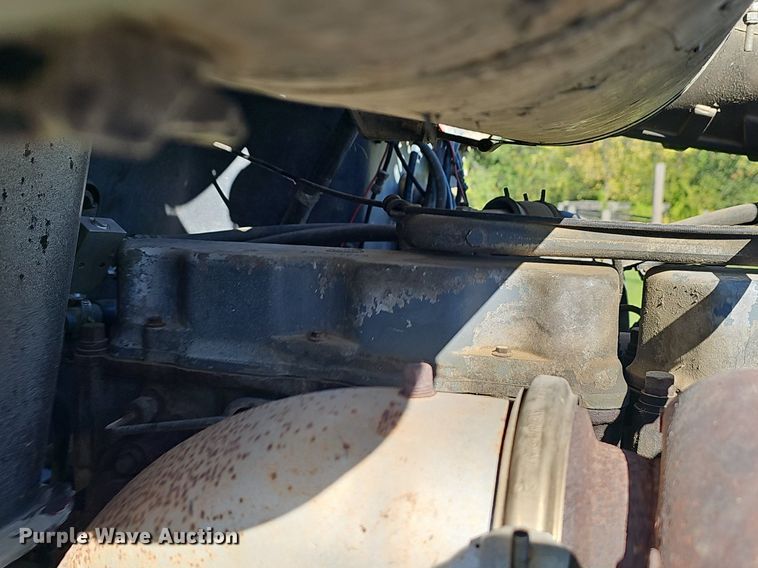 image for item OG9515 1993 Mack CH613  semi truck