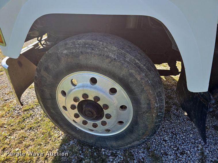 image for item OG9515 1993 Mack CH613  semi truck