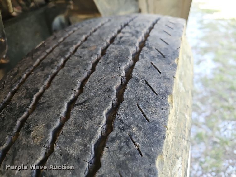 image for item OG9515 1993 Mack CH613  semi truck