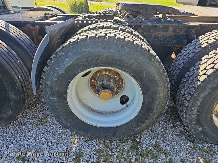 image for item OG9515 1993 Mack CH613  semi truck