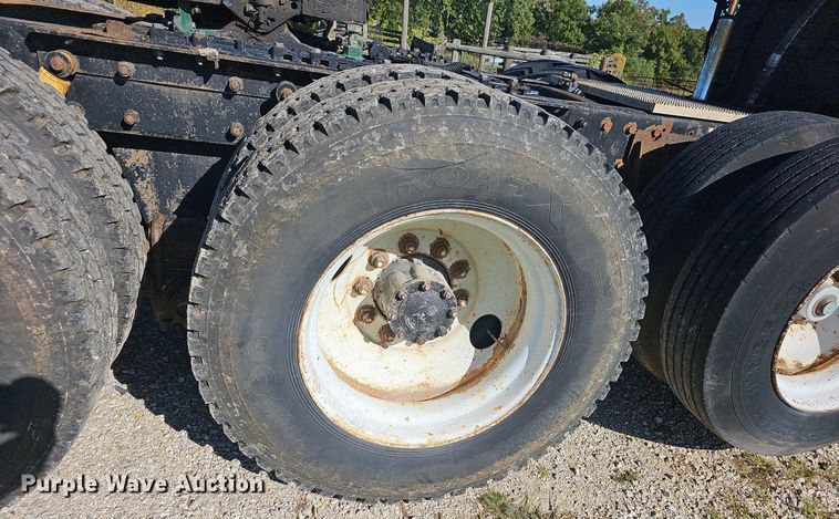 image for item OG9515 1993 Mack CH613  semi truck