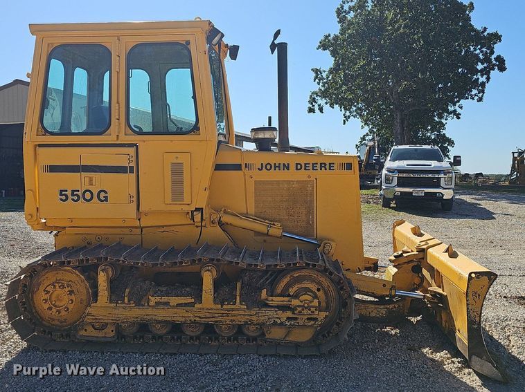 image for item OG9520 1989 John Deere 550G  dozer
