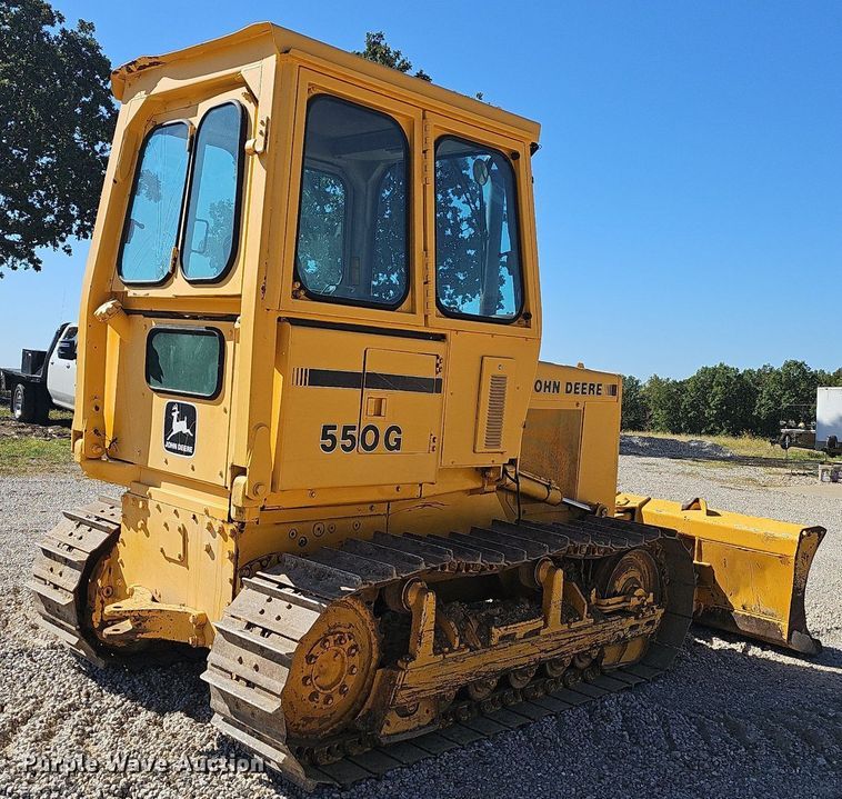 image for item OG9520 1989 John Deere 550G  dozer