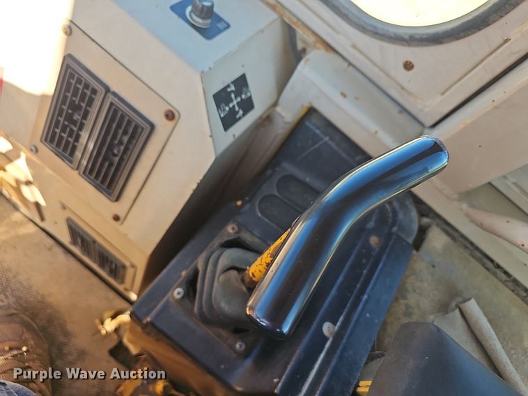 image for item OG9520 1989 John Deere 550G  dozer