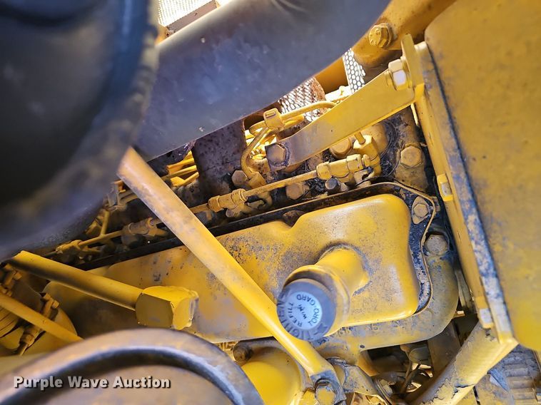 image for item OG9520 1989 John Deere 550G  dozer