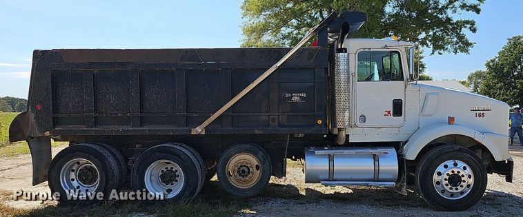 image for item OG9523 2005 Kenworth T800  dump truck