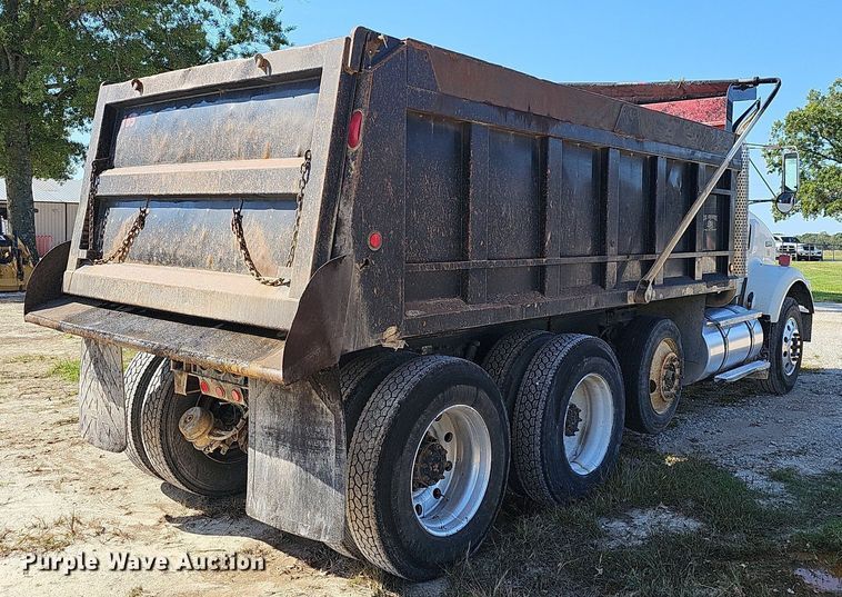 image for item OG9523 2005 Kenworth T800  dump truck