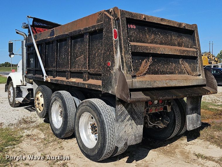 image for item OG9523 2005 Kenworth T800  dump truck