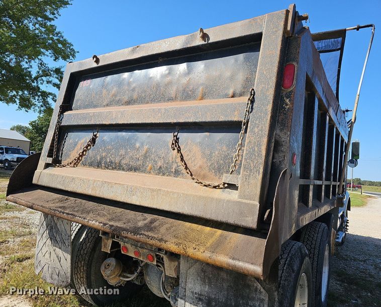 image for item OG9523 2005 Kenworth T800  dump truck