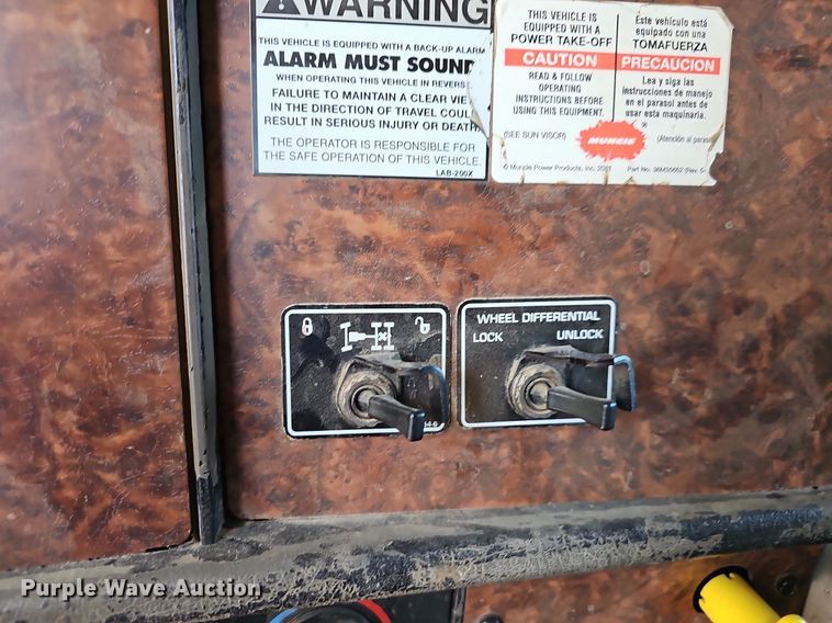 image for item OG9523 2005 Kenworth T800  dump truck