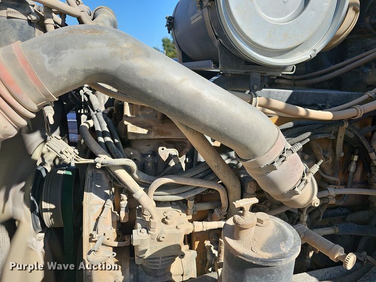 image for item OG9523 2005 Kenworth T800  dump truck