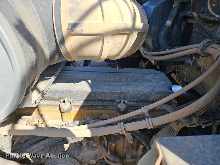 image for item OG9523 2005 Kenworth T800  dump truck