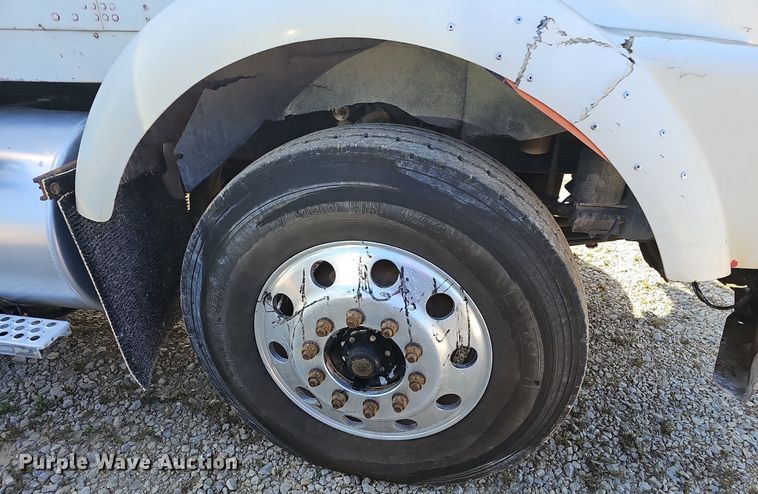 image for item OG9523 2005 Kenworth T800  dump truck