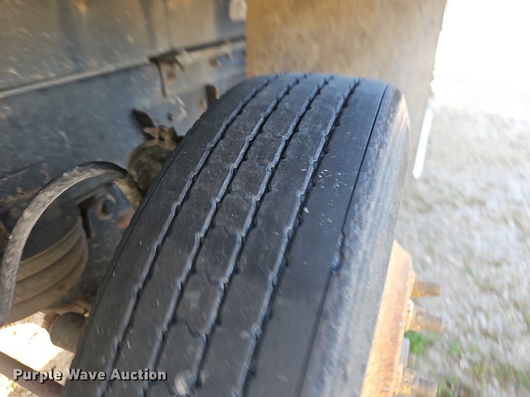 image for item OG9523 2005 Kenworth T800  dump truck