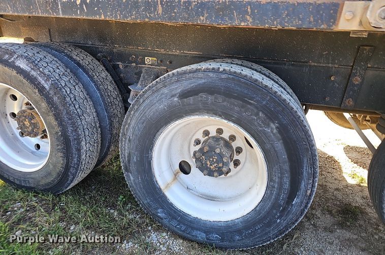 image for item OG9523 2005 Kenworth T800  dump truck