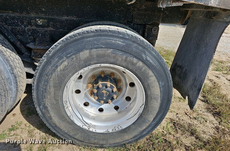 image for item OG9523 2005 Kenworth T800  dump truck