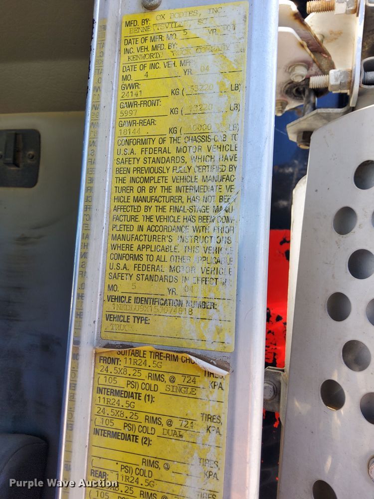 image for item OG9523 2005 Kenworth T800  dump truck