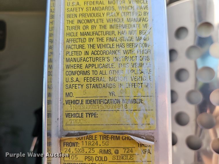 image for item OG9523 2005 Kenworth T800  dump truck